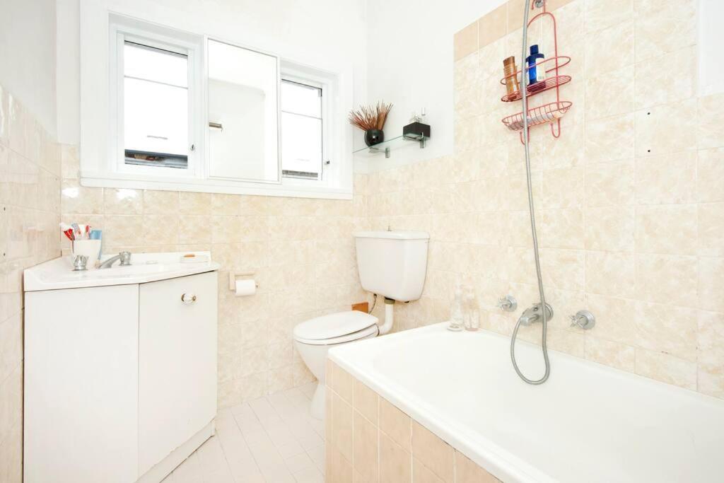 Beach To Home In 3 Minutes: Bondi N Sidney Exterior foto
